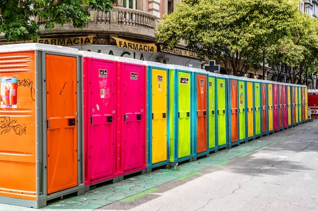 What are the Various Types of Portable Restrooms Available for Rental? 
